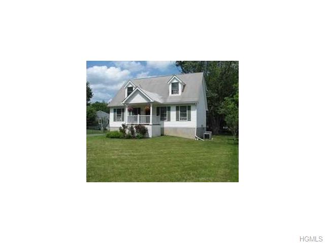 40 Thomas Ave, Poughkeepsie, NY 12603 photo 1