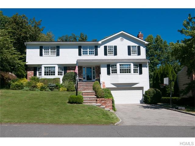 10 Thorne Pl, Rye, NY 10580 photo 1
