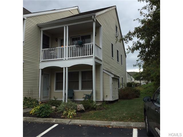 13 Burnham Ct, Fishkill, NY 12524 photo 1