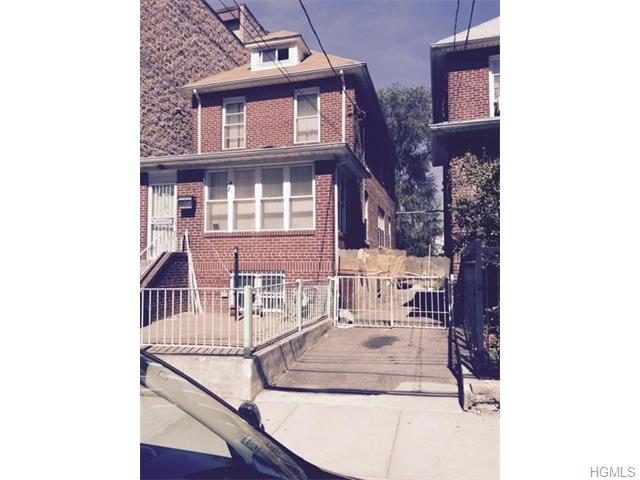 725 E 221st St, Bronx, NY 10467 photo 1
