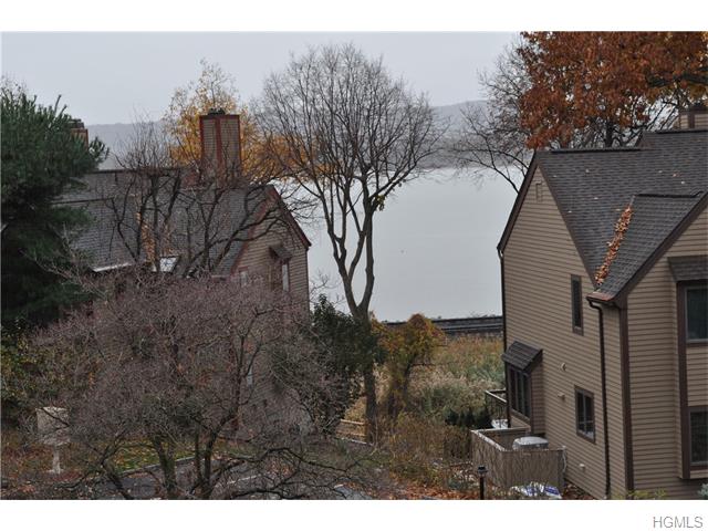 1406 Eagle Bay Dr, Ossining, NY 10562 photo 1