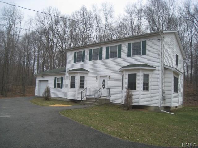 41 Heinsman Ln, Wallkill, NY 12589 photo 1
