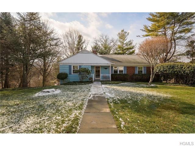 8 Pine Rd, Valhalla, NY 10595 photo 1