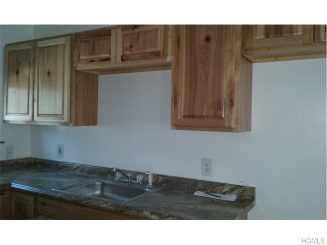 13 Grove St, Godeffroy, NY 12729 photo 1