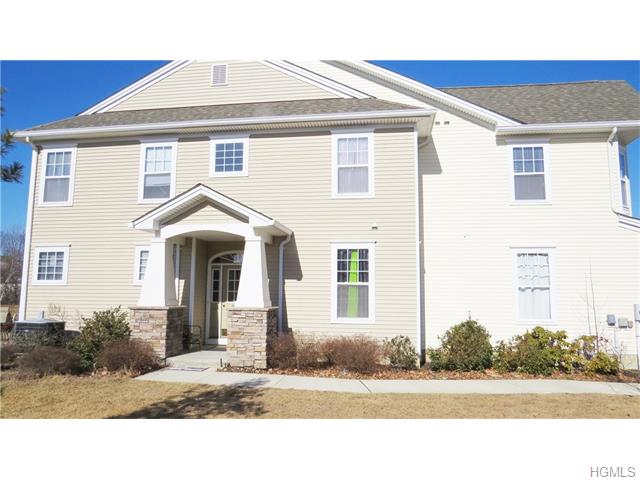 1 Cornwall Ln, Middletown, NY 10940 photo 1