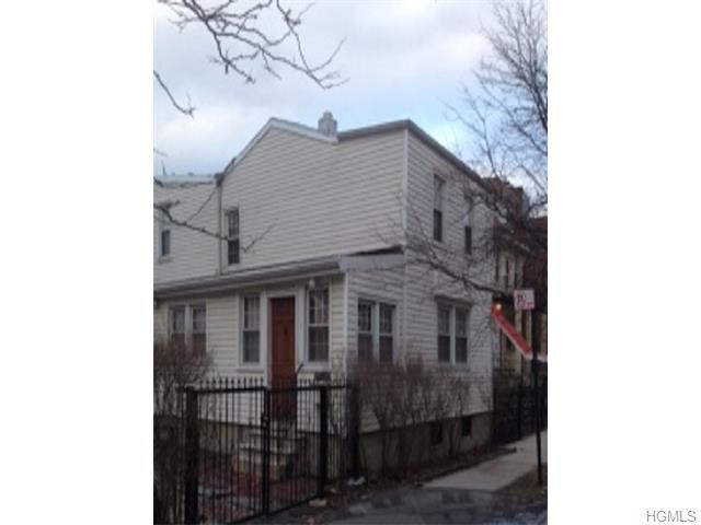 909 E 229th St, Bronx, NY 10466 photo 1