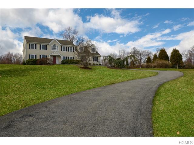 15 Ashington Dr, Ossining, NY 10562 photo 1