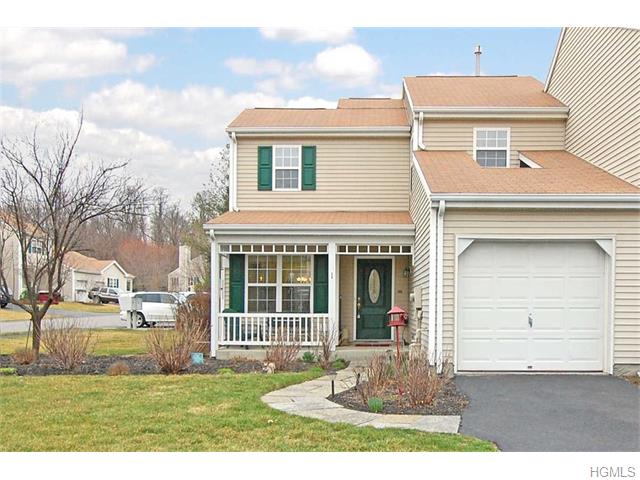 1 Rambling Brook Ln, Poughkeepsie, NY 12601 photo 1
