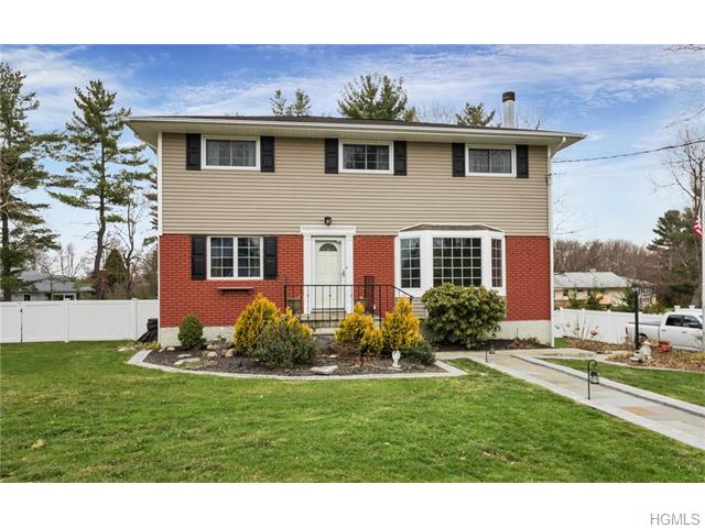 11 Stonegate Rd, Ossining, NY 10562 photo 1