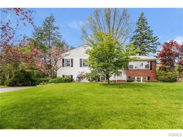 4 Whippoorwill Rd, Rye Brook, NY 10573 photo 1