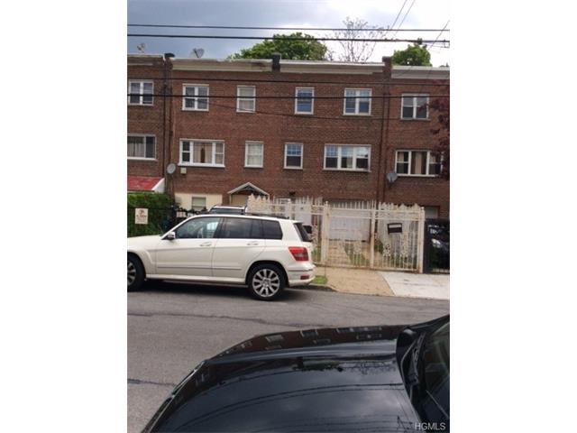 945 E 224th St, Bronx, NY 10466 photo 1