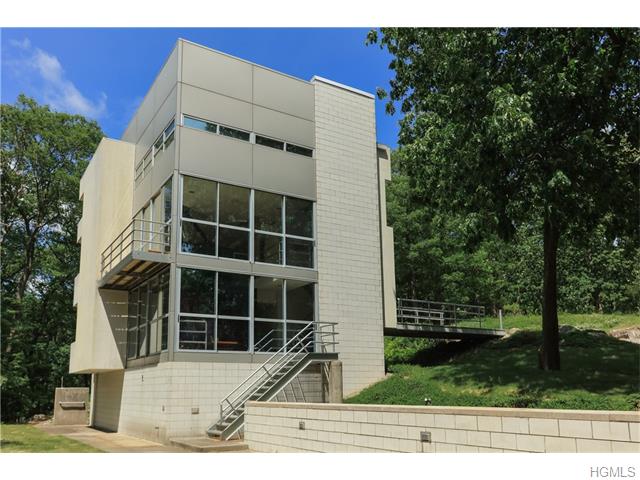 20 Ridgewood Rd, Cold Spring, NY 10516 photo 1