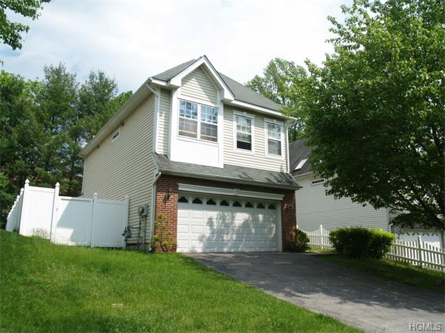 33 Mackellar Ct, Peekskill, NY 10566 photo 1