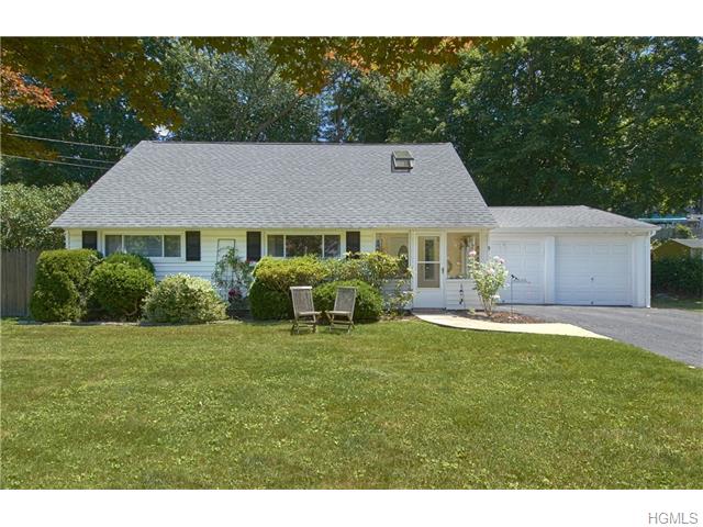 9 Phyllis Pl, Rye Brook, NY 10573 photo 1