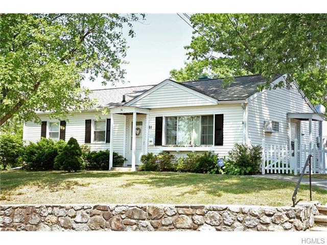 51 Cayuga Dr, Peekskill, NY 10566 photo 1