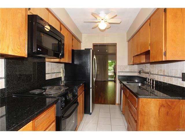 648 Kissam Rd, Peekskill, NY 10566 photo 1
