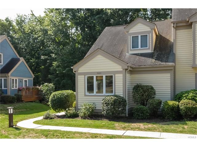 5001 Manor Dr, Peekskill, NY 10566 photo 1