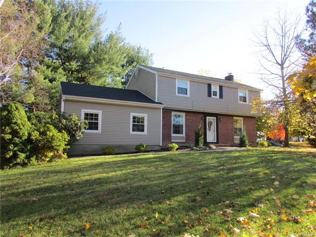 1 Split Tree Dr, New Windsor, NY 12553 photo 1
