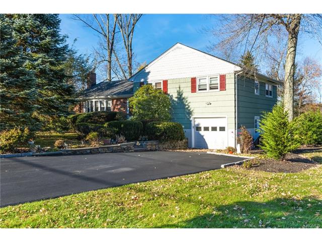 7 Birchbrook Dr, Valhalla, NY 10595 photo 1