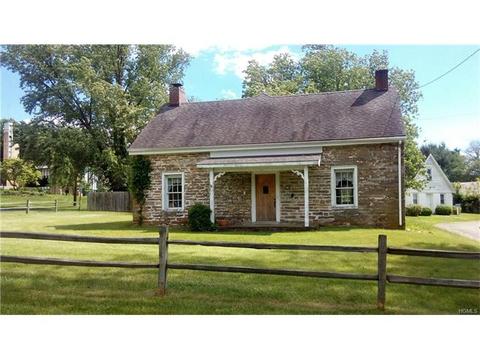 202 Spackenkill Rd, Poughkeepsie, NY 12603 photo 1