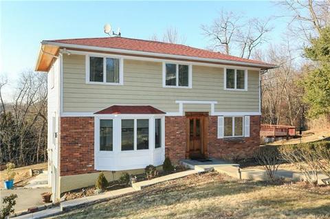 1 Bracken Rd, Ossining, NY 10562 photo 1