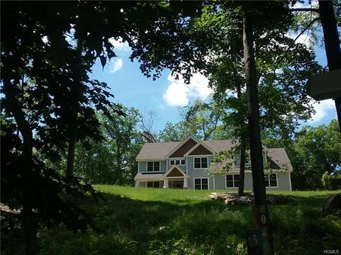 39 Victoria Dr, Cold Spring, NY 10516 photo 1