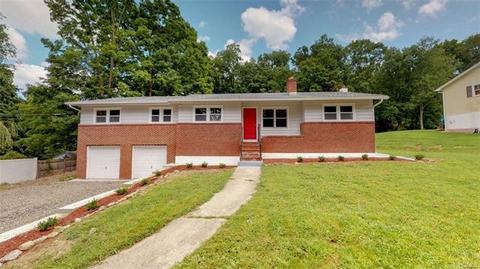 5 Marshall Dr, Poughkeepsie, NY 12601 photo 1