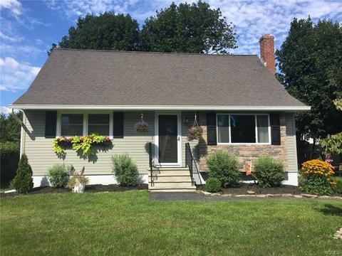 15 Kip Dr, Fishkill, NY 12524 photo 1