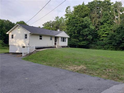 18 Karen Dr, Middletown, NY 10940 photo 1