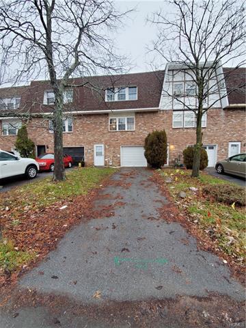 12 Hampton Ct, Middletown, NY 10941 photo 1