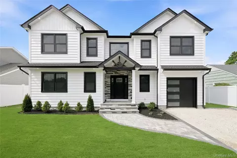 3569 Roger Dr, Wantagh, NY 11793