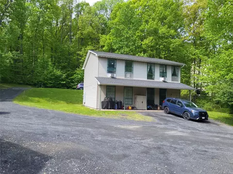 263 Riley Rd, New Windsor, NY 12553