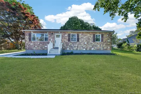 118 S 31st St, Wyandanch, NY 11798