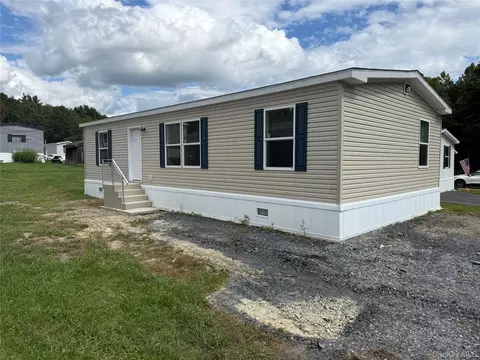 29 Shore Ln, Mamakating, NY 12722