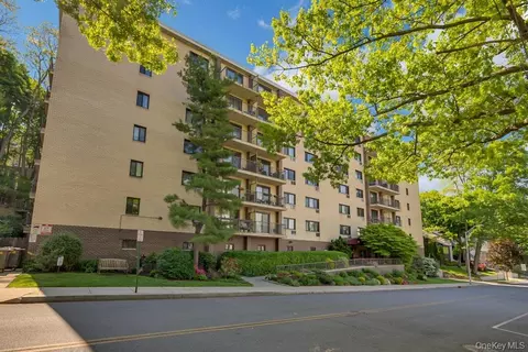 108 Sagamore Rd #5E, Bronxville, NY 10708