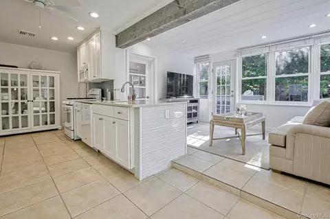 Kitchen - 39 Sloop Walk, Islip, NY 11770 photo 2 of 3