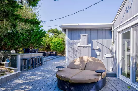 Exterior - 39 Sloop Walk, Islip, NY 11770 photo 6 of 8