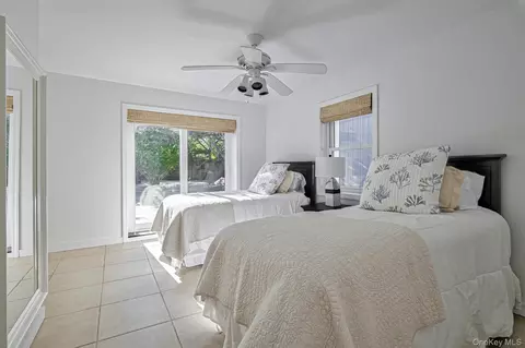 Bedroom - 39 Sloop Walk, Islip, NY 11770 photo 4 of 5