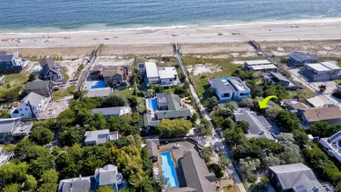 View/Area - 39 Sloop Walk, Islip, NY 11770 photo 2 of 12