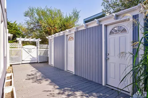 Exterior - 39 Sloop Walk, Islip, NY 11770 photo 4 of 8