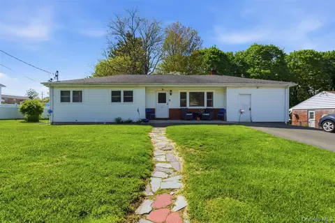 23 Stori Rd, Newburgh, NY 12550