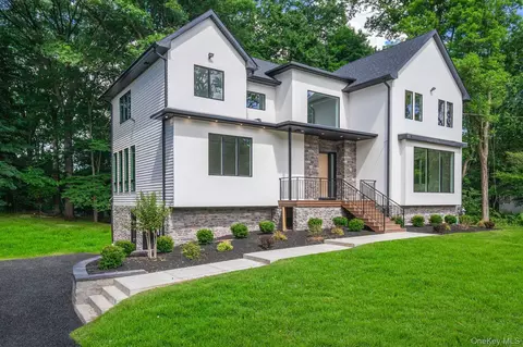 57 Forshay Rd, Ramapo, NY 10952