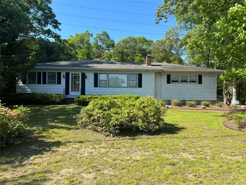 1431 Motor Pkwy, Hauppauge, NY 11788