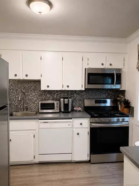 Kitchen - 930 Merrick Rd #5, Baldwin, NY 11510 photo 1 of 1