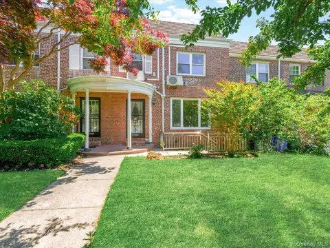 10018 67th Dr, New York, NY 11375