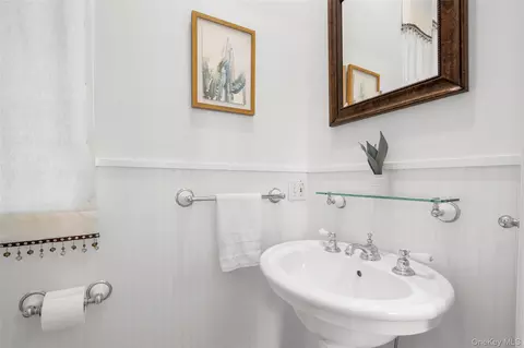 Bath - 63 Rye Rd, Rye, NY 10580 photo 1 of 5
