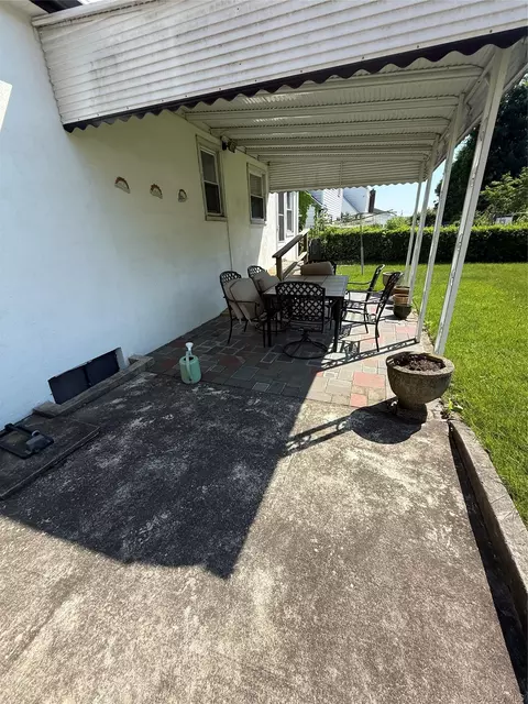 Exterior - 71 Catskill, Yonkers, NY 10704 photo 3 of 5