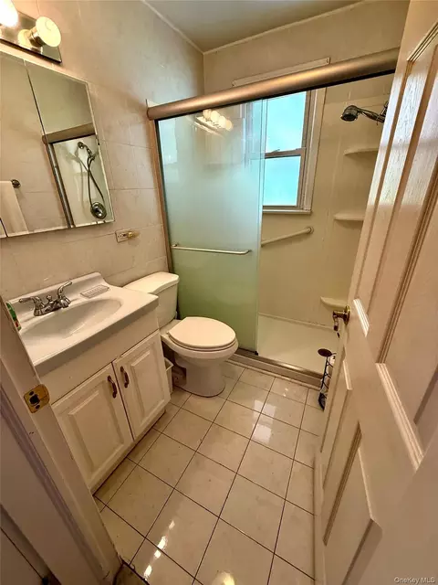 Bath - 71 Catskill, Yonkers, NY 10704 photo 2 of 2