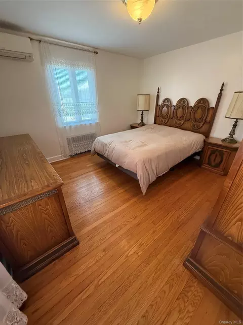 Bedroom - 71 Catskill, Yonkers, NY 10704 photo 3 of 5