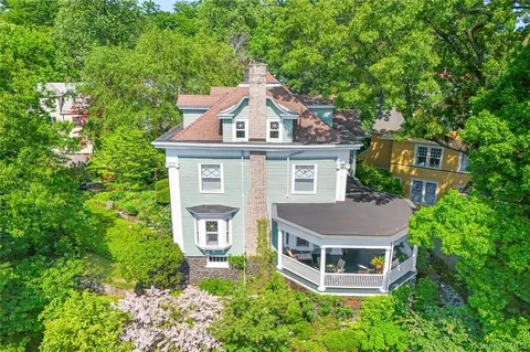 7 Prospect Ter, Yonkers, NY 10705